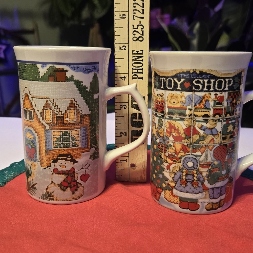Festive Ceramic Mugs Set - Multicolor - Picture 3 of 6